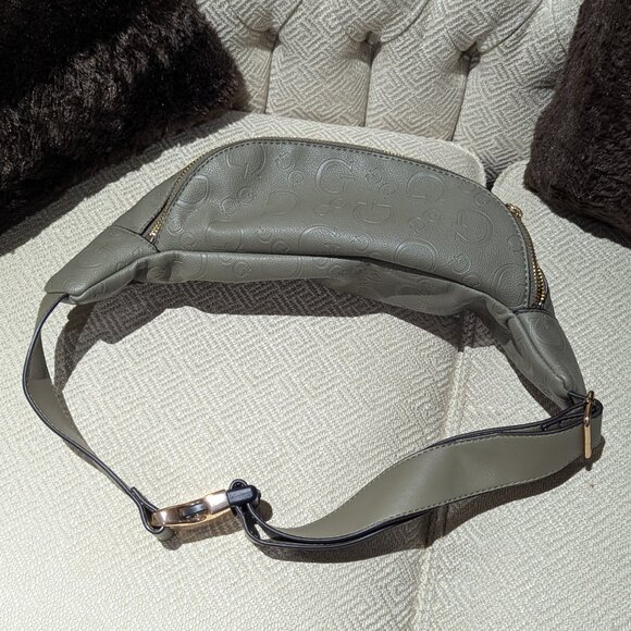 GUESS, Green/Sage, Fanny Pack, Brand New - Picture 5 of 6